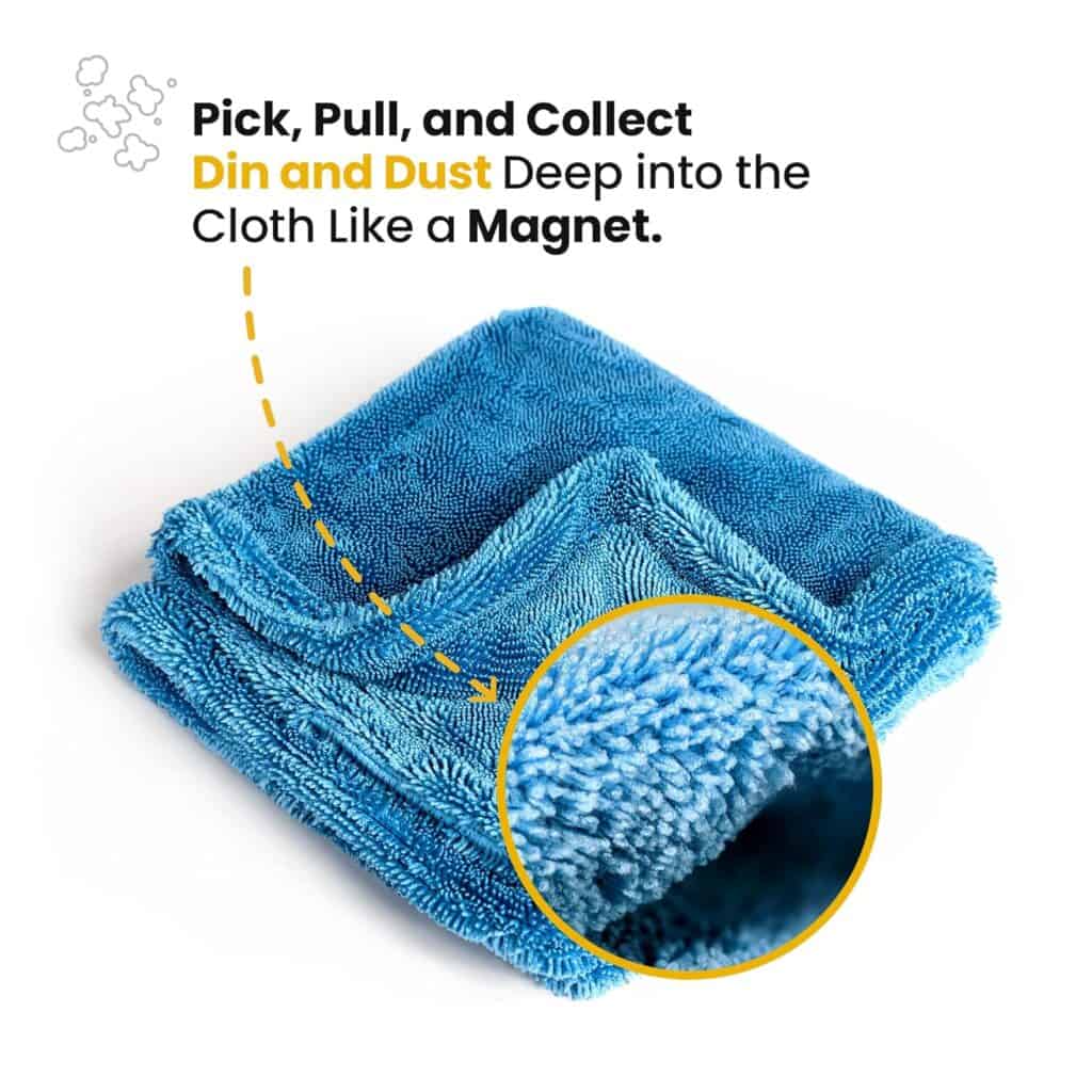 Microfiber cleaning cloth with magnetic dust removal feature, ideal for car ceramic coating maintenance and dirt removal.